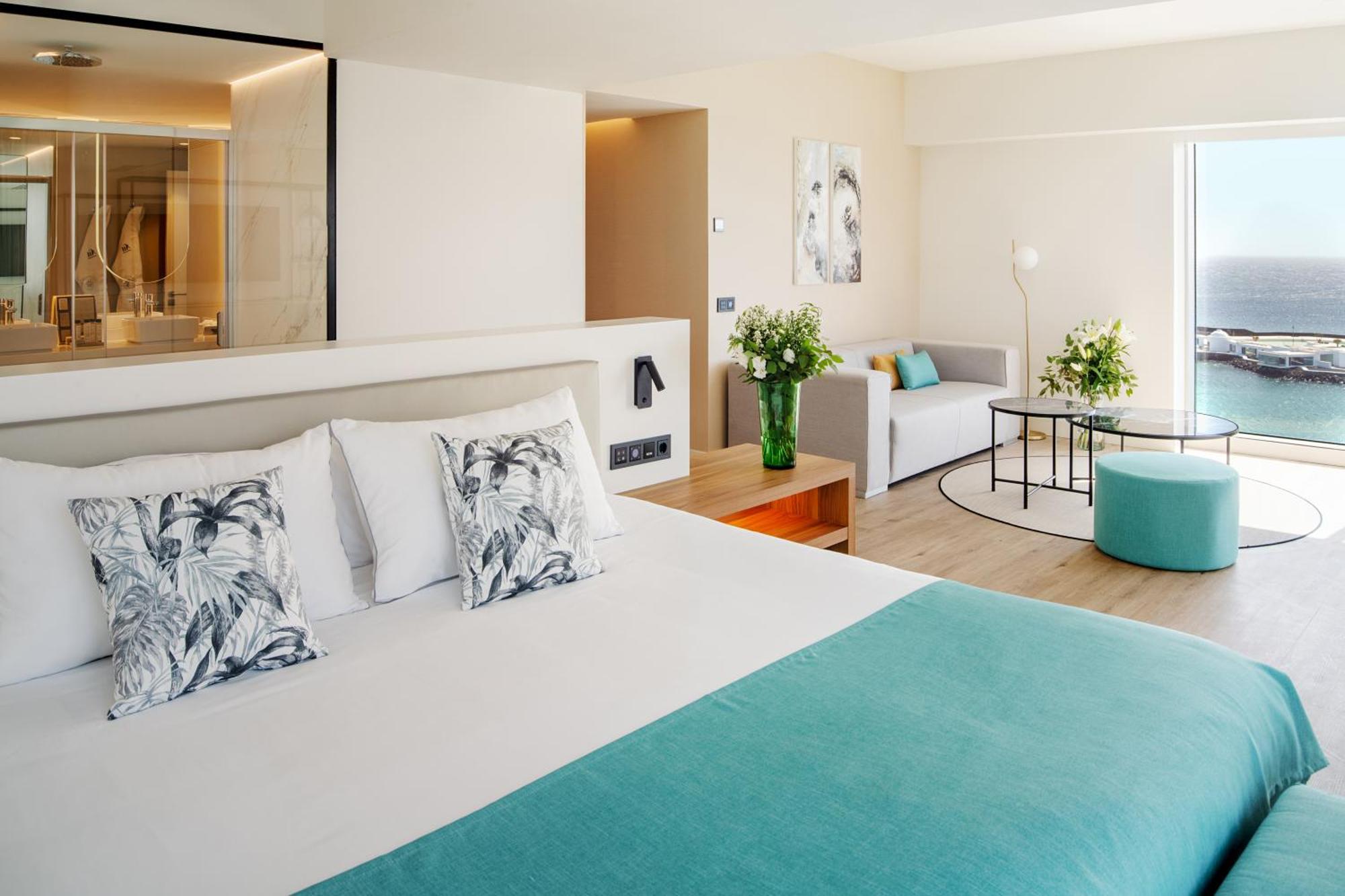 Deluxe Suite Sea View