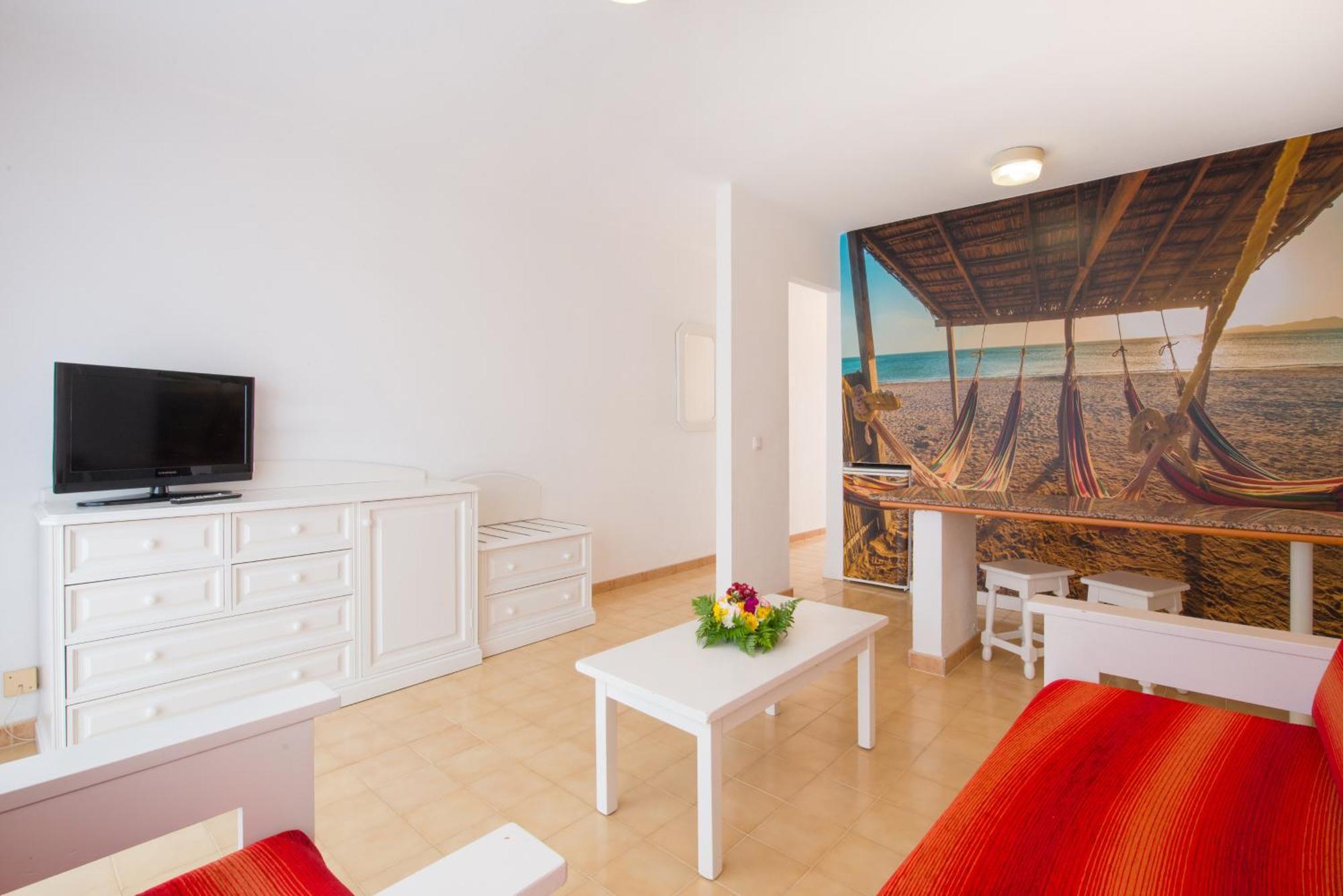 Basic Family Room