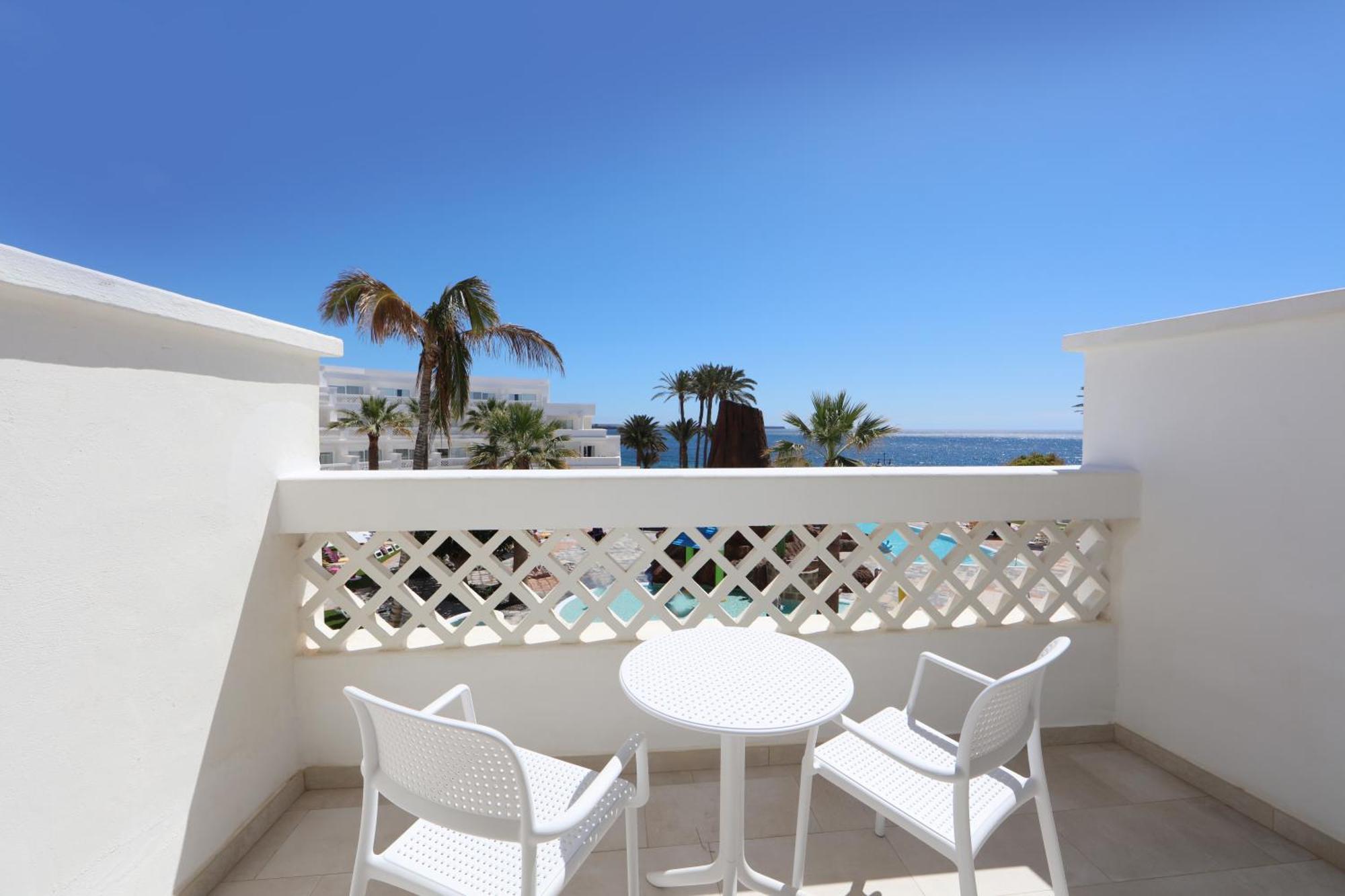 Double Room Lateral Sea View
