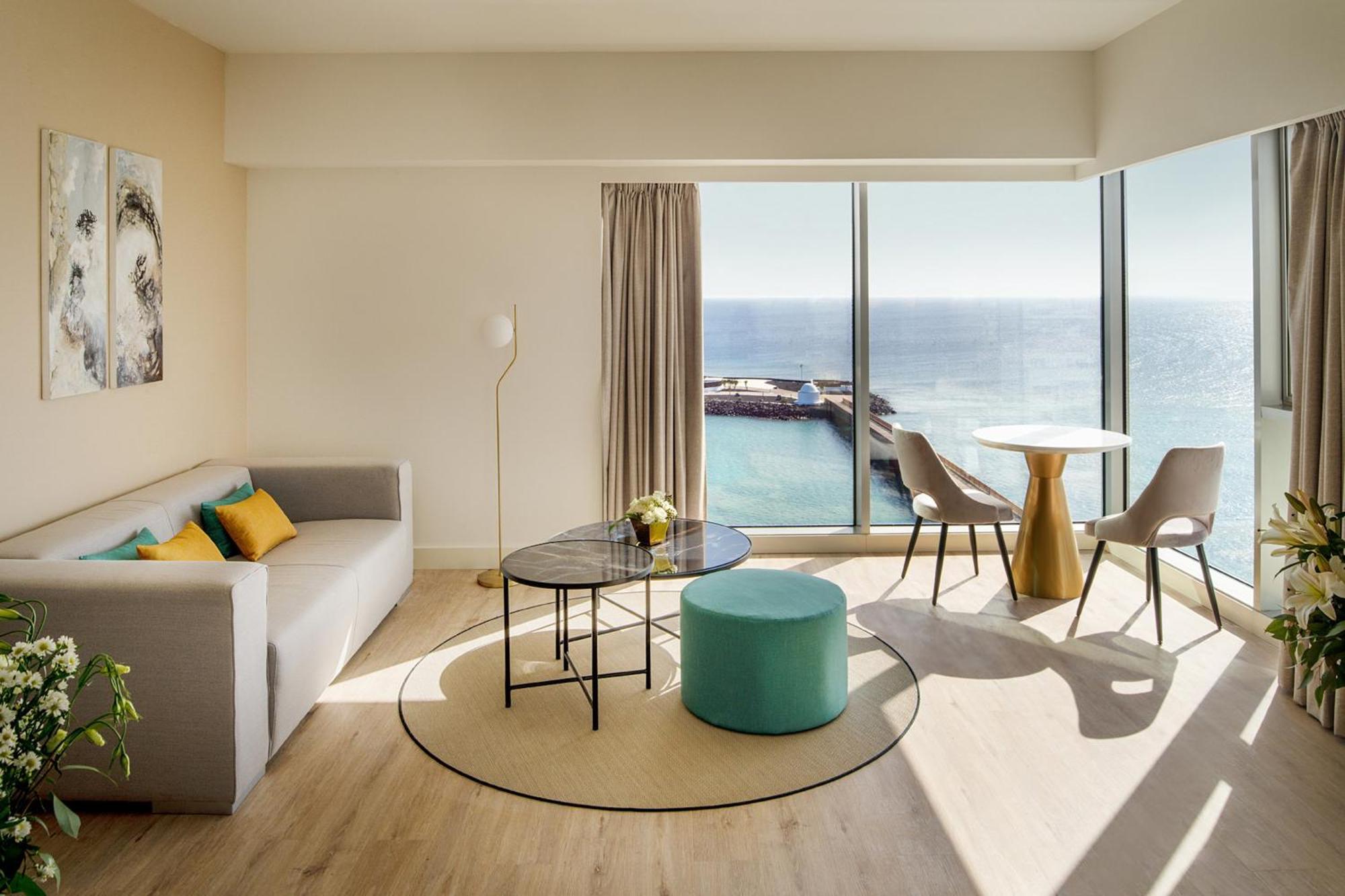 Deluxe Suite Sea View