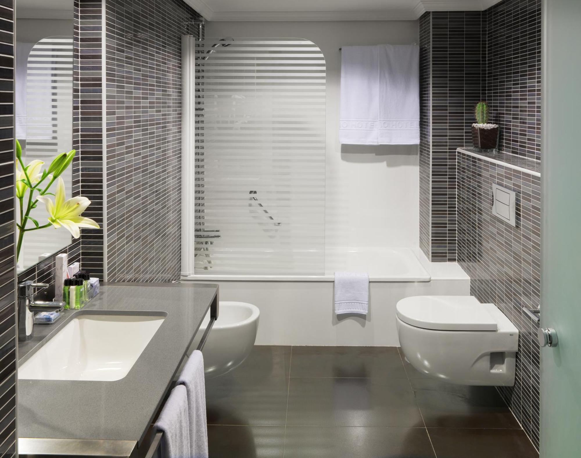 Suite (2 Adults),211029614:JPEG