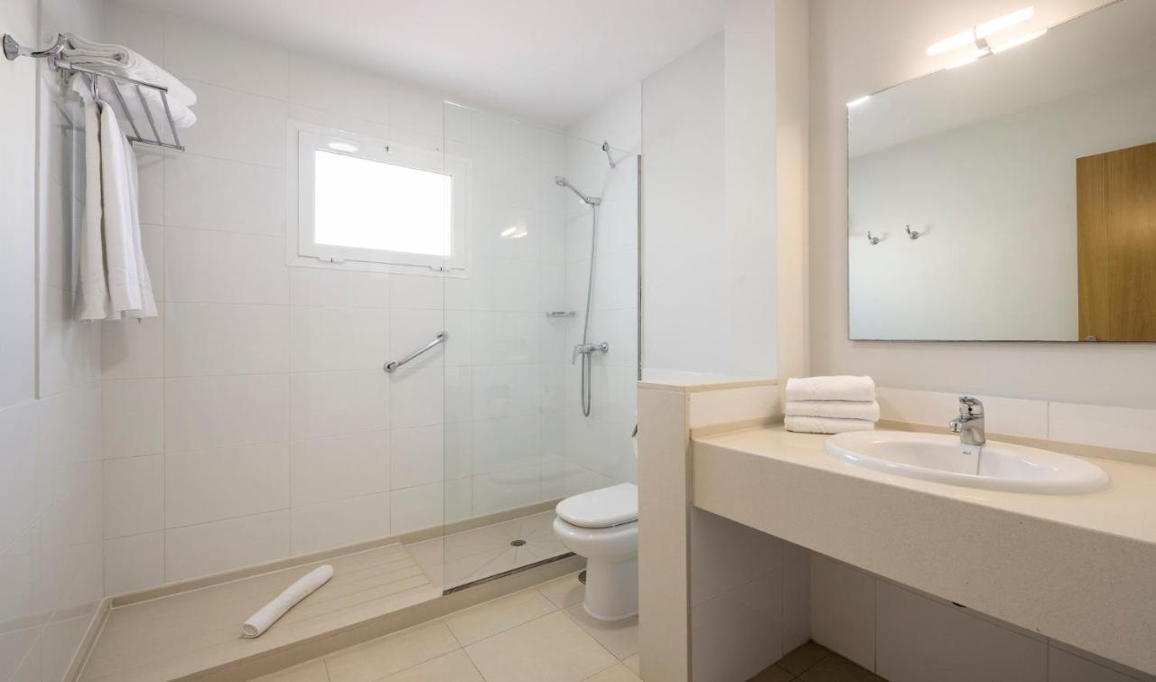 One-Bedroom Apartment (2 Adults),1399273025:JPEG