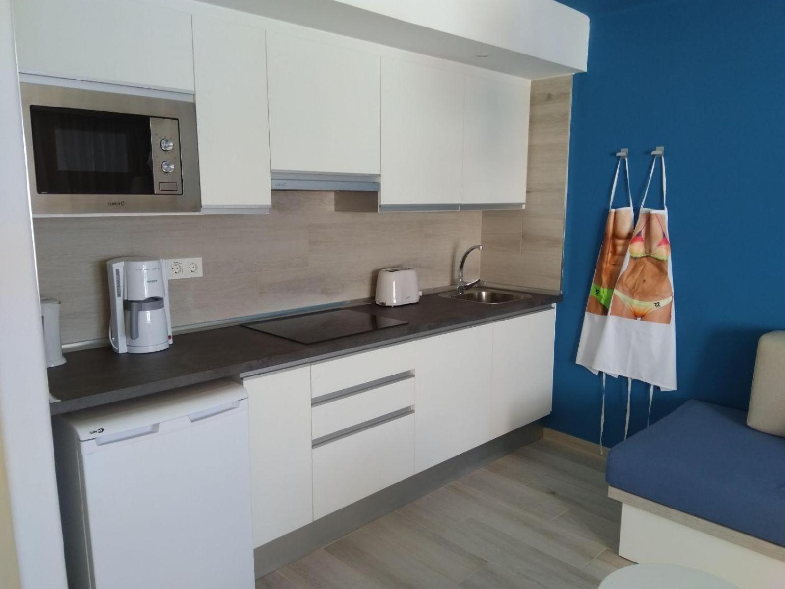 One-Bedroom Apartment with Sea View (3 Adults),1613412229:JPEG