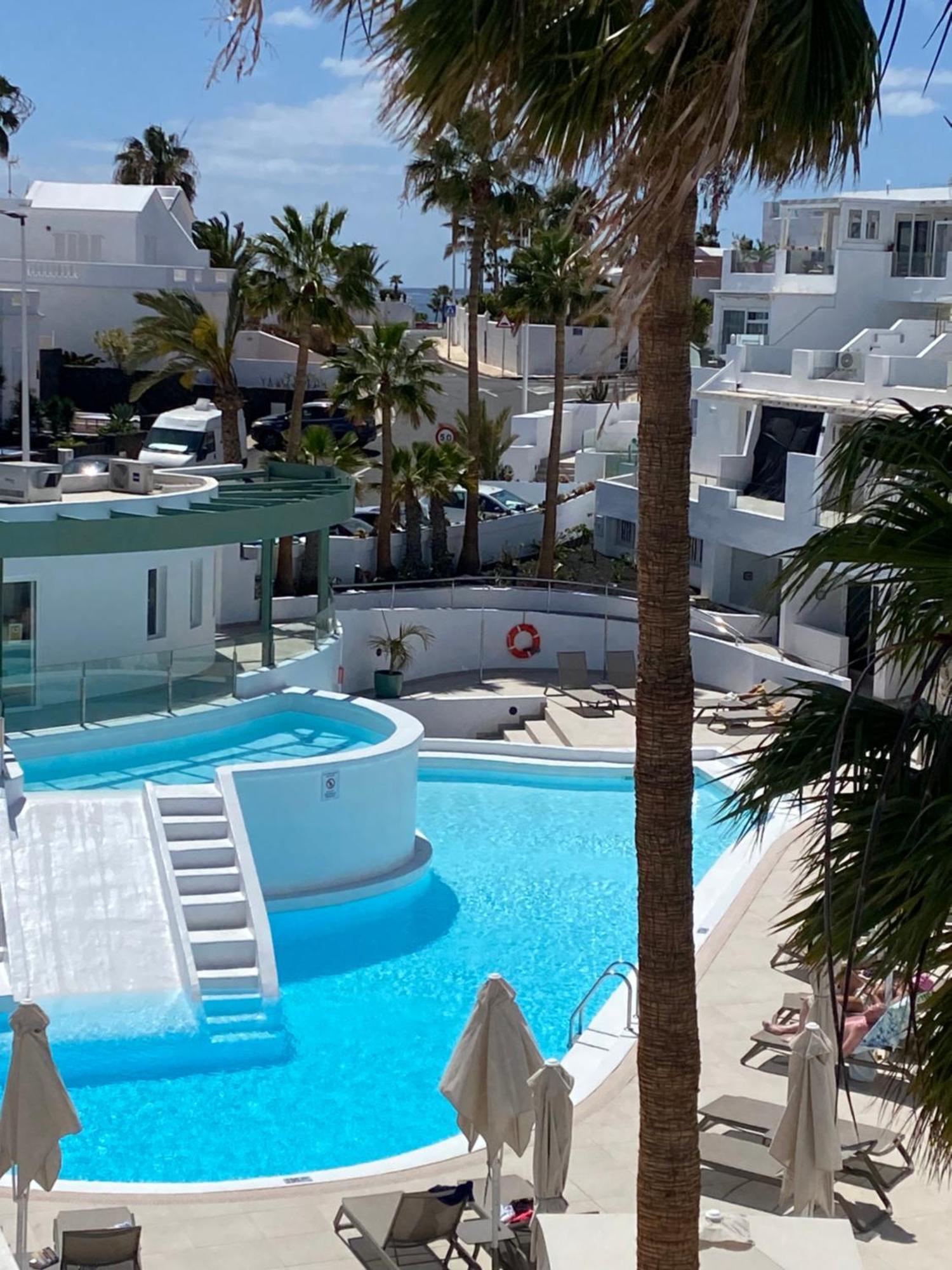Studio Pool View