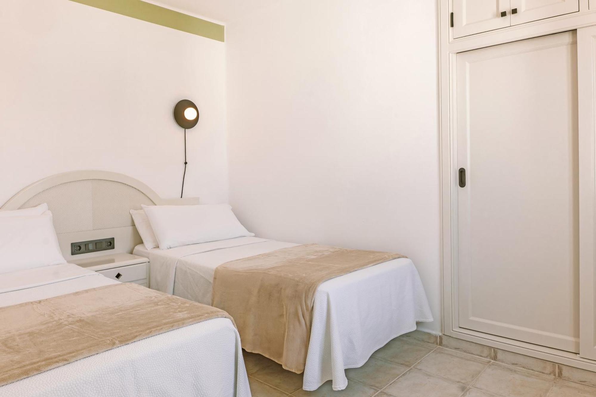 One-Bedroom Apartment (3 Adults),1699202506:JPEG