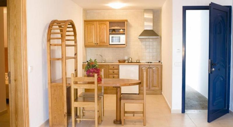 Two-Bedroom Apartment,974668396:JPEG
