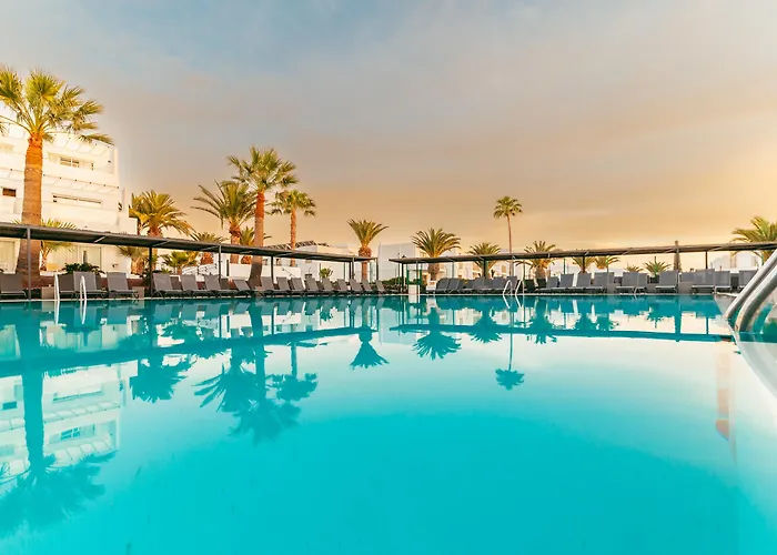 Puerto del Carmen (Lanzarote) Luxury Hotels