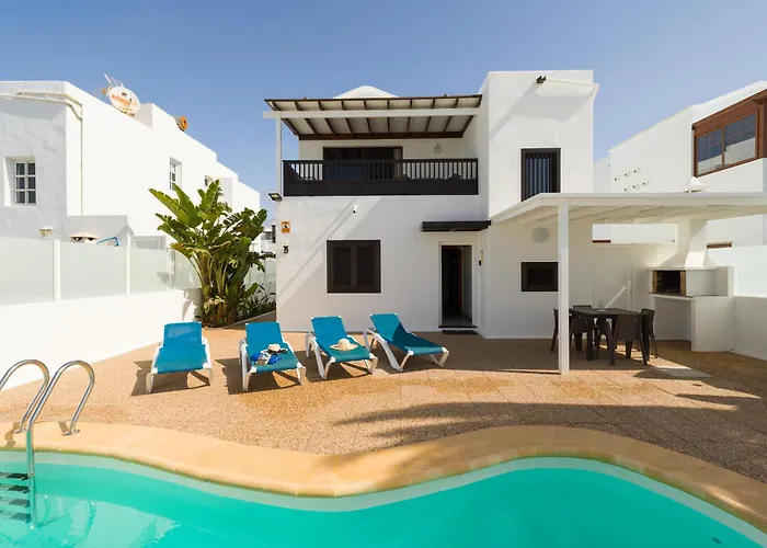 Villa con piscina privada a 500 m de la playa