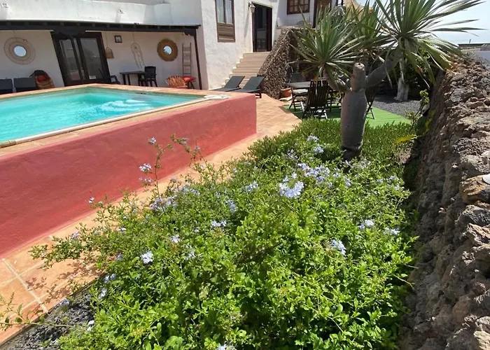 Bed and Breakfast Típica Lanzarote house only adults Tías