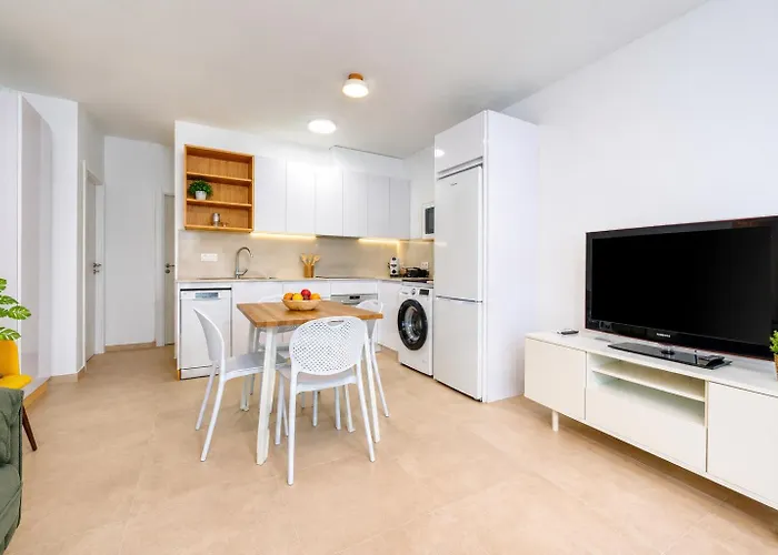 Essence Del Carmen Beach - Beach 1 Min - By Lanzarote Vacation Homes