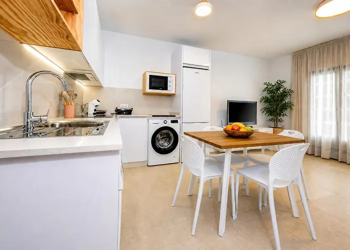 Essence Del Carmen Beach - Beach 1 Min - By Lanzarote Vacation Homes