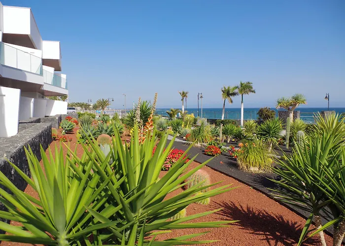 Hotel Lava Beach