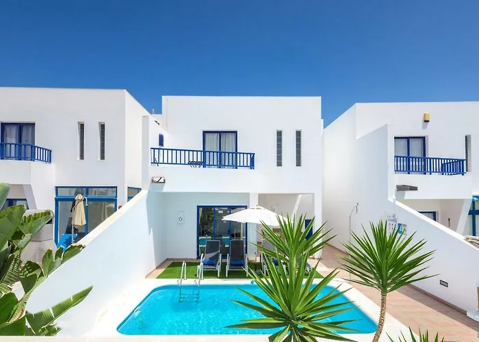 Playa Blanca (Lanzarote) Villas with private pool
